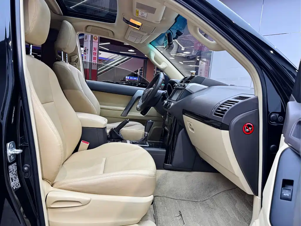 Toyota Prado 2017 — фото 16