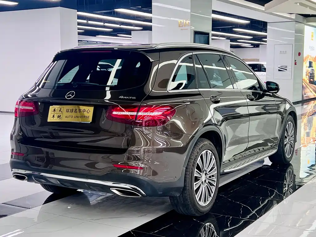 Mercedes-Benz GLC 2016 — фото 11
