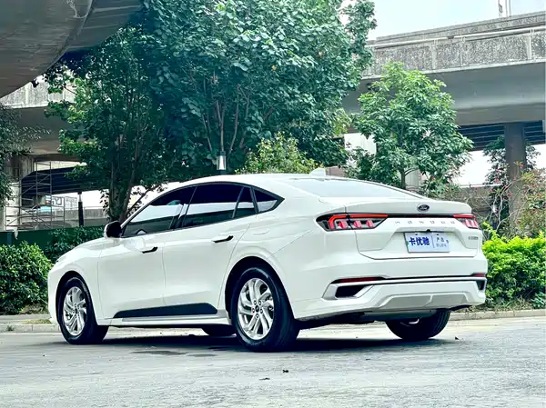 Ford Mondeo 2025