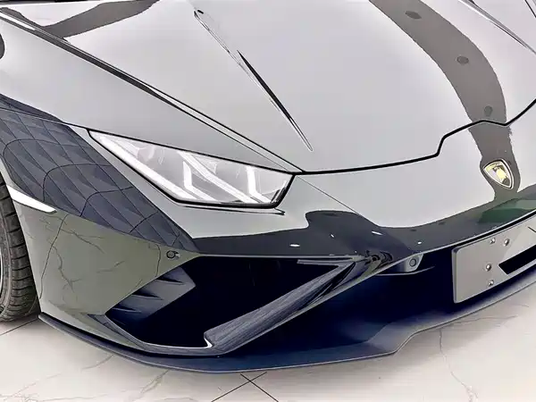 Lamborghini Huracan 2021