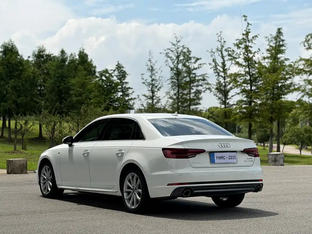 Audi A4L 2017 — фото 17