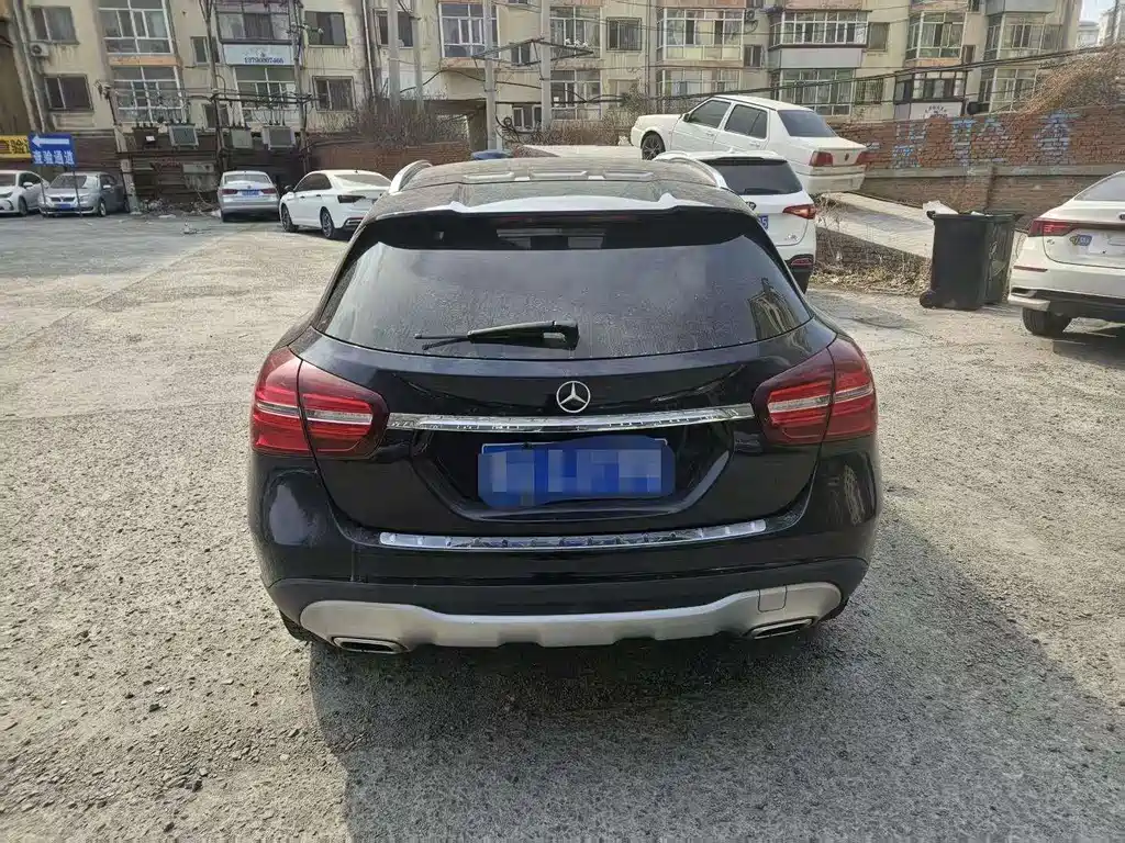 Mercedes-Benz GLA 2018 — фото 11