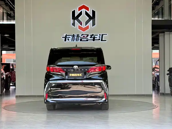 Toyota Alphard 2023