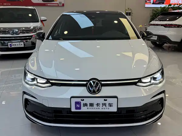 Volkswagen Golf 2022