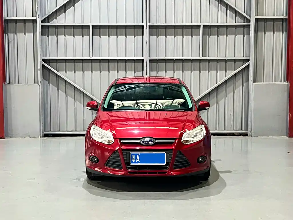 Ford Focus 2014 — фото 2