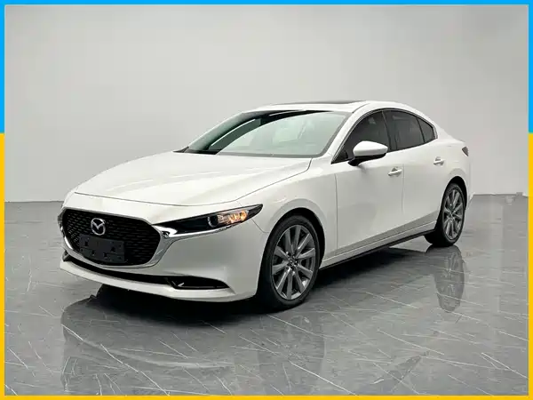 Mazda 3 Axela 2024