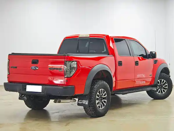 Ford F-150 Raptor 2015
