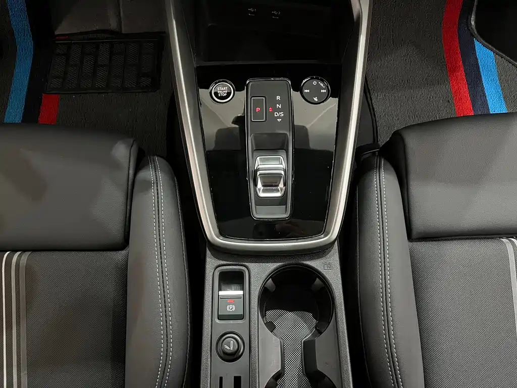 Audi A3 2023 — фото 14