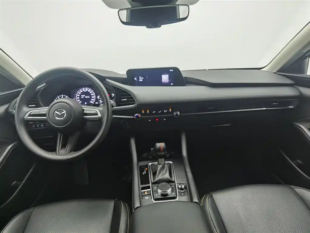 Mazda 3 Axela 2024