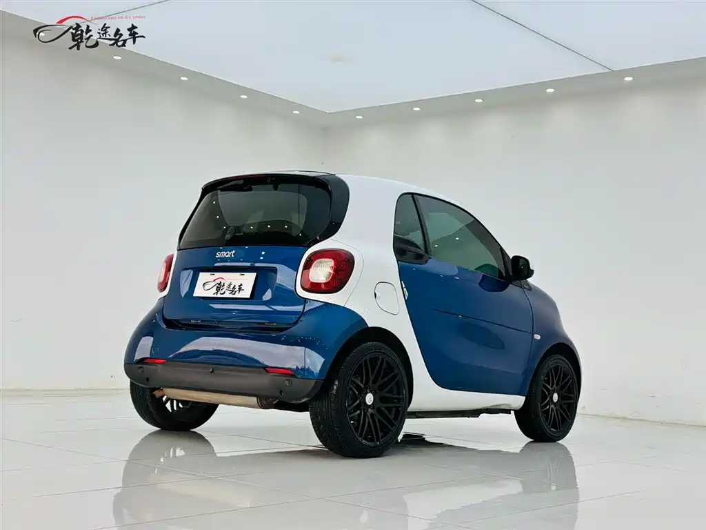 smart Fortwo 2020 — фото 7