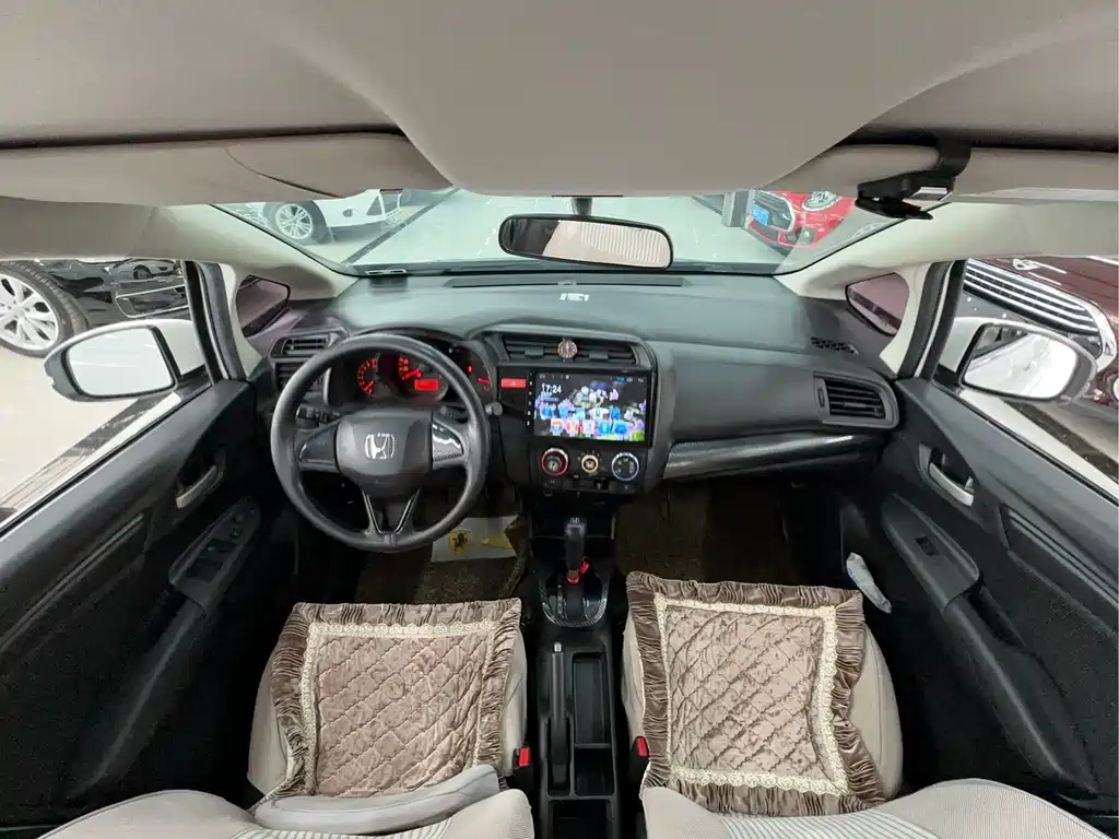 Honda Fit 2016 — фото 16