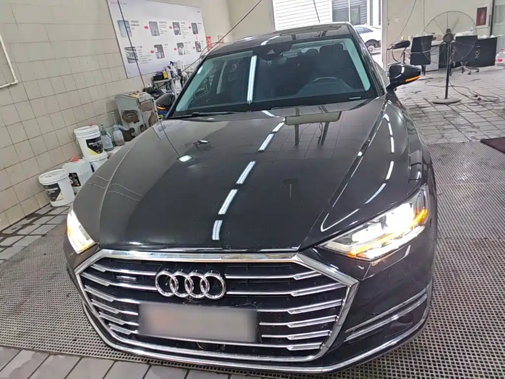 Audi A8 2021
