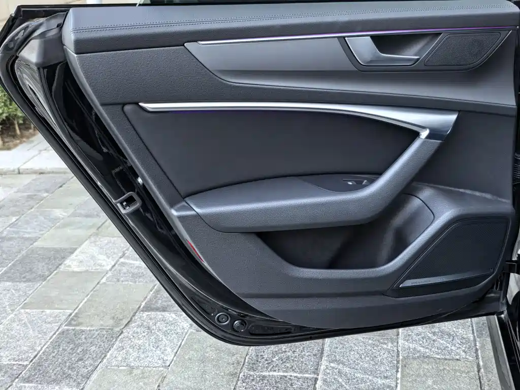 Audi A7 2021 — фото 18