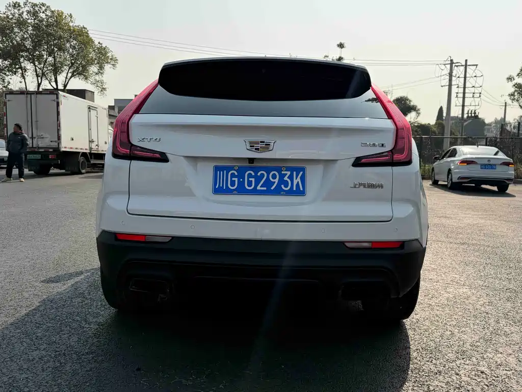 Cadillac XT4 2019 — фото 12