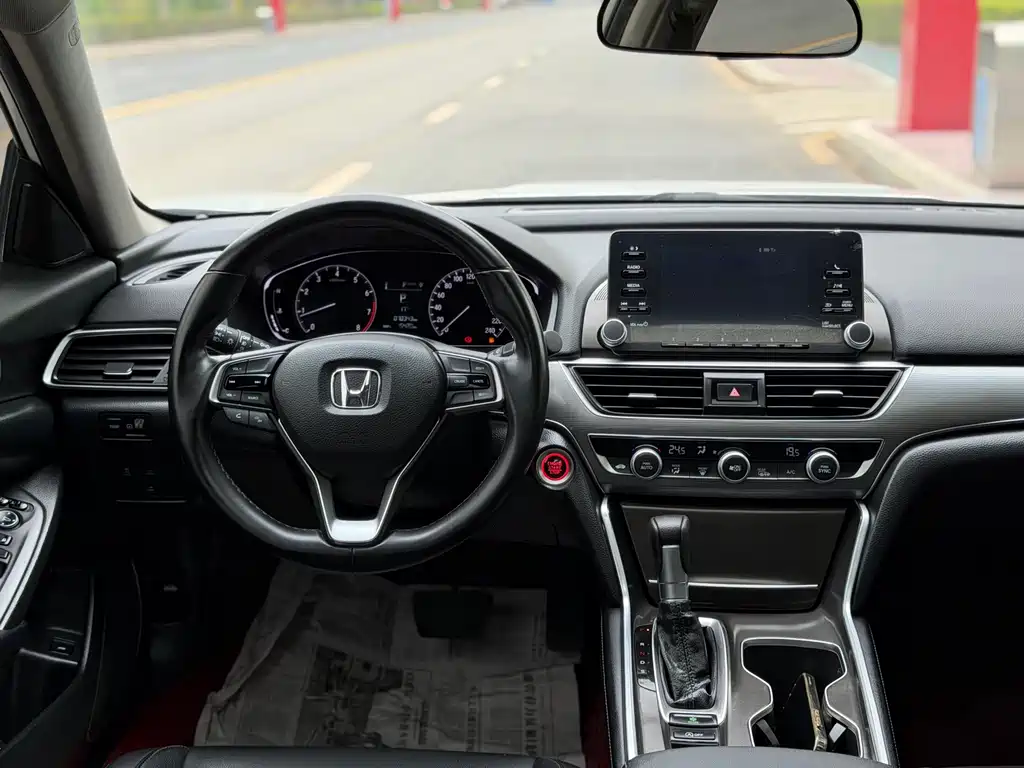 Honda Accord 2021 — фото 18