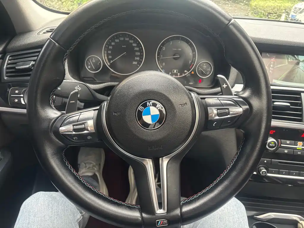 BMW X3 2015 — фото 9