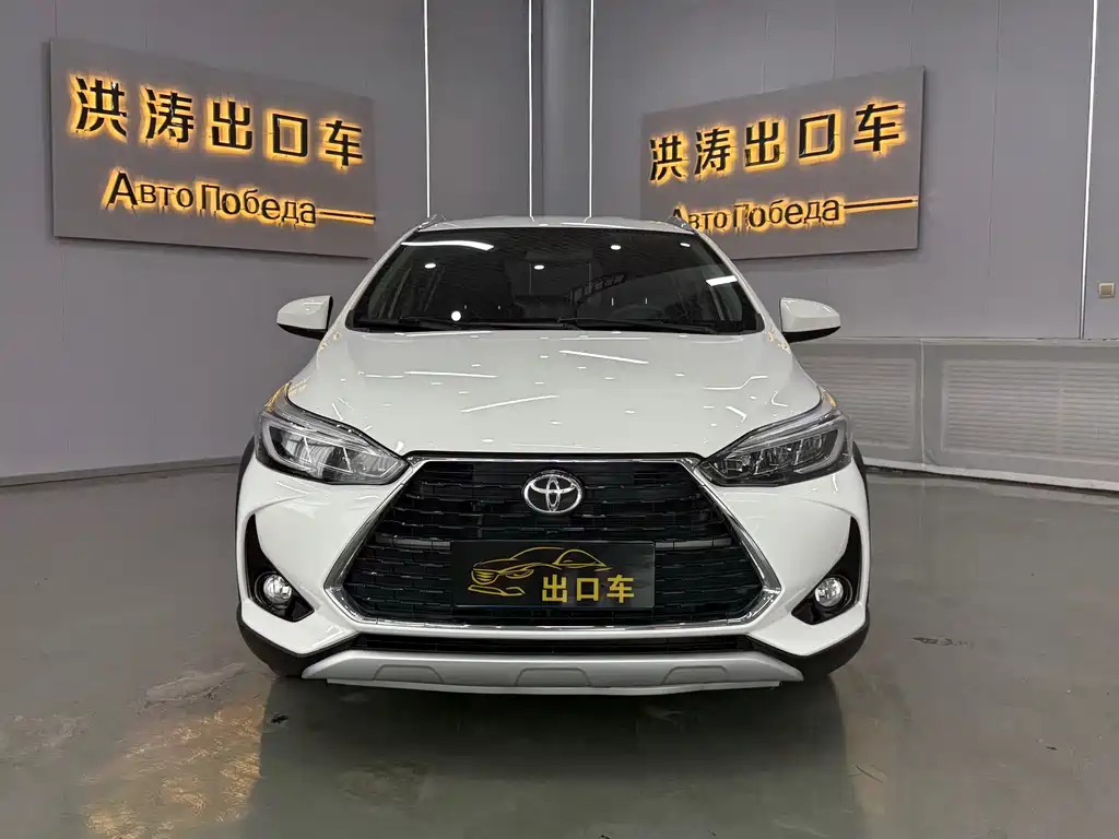 Toyota Yaris L 2022