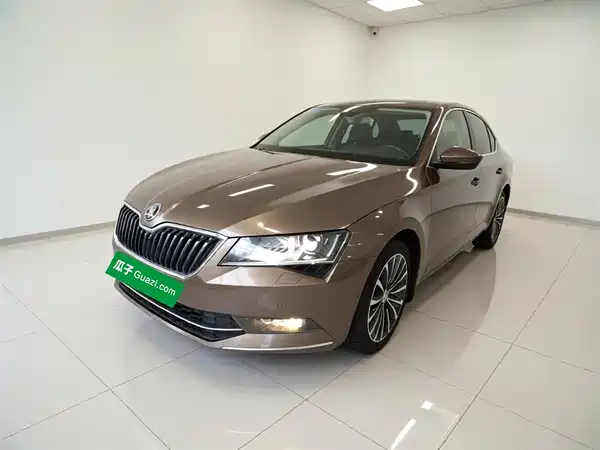 Skoda Superb 2016
