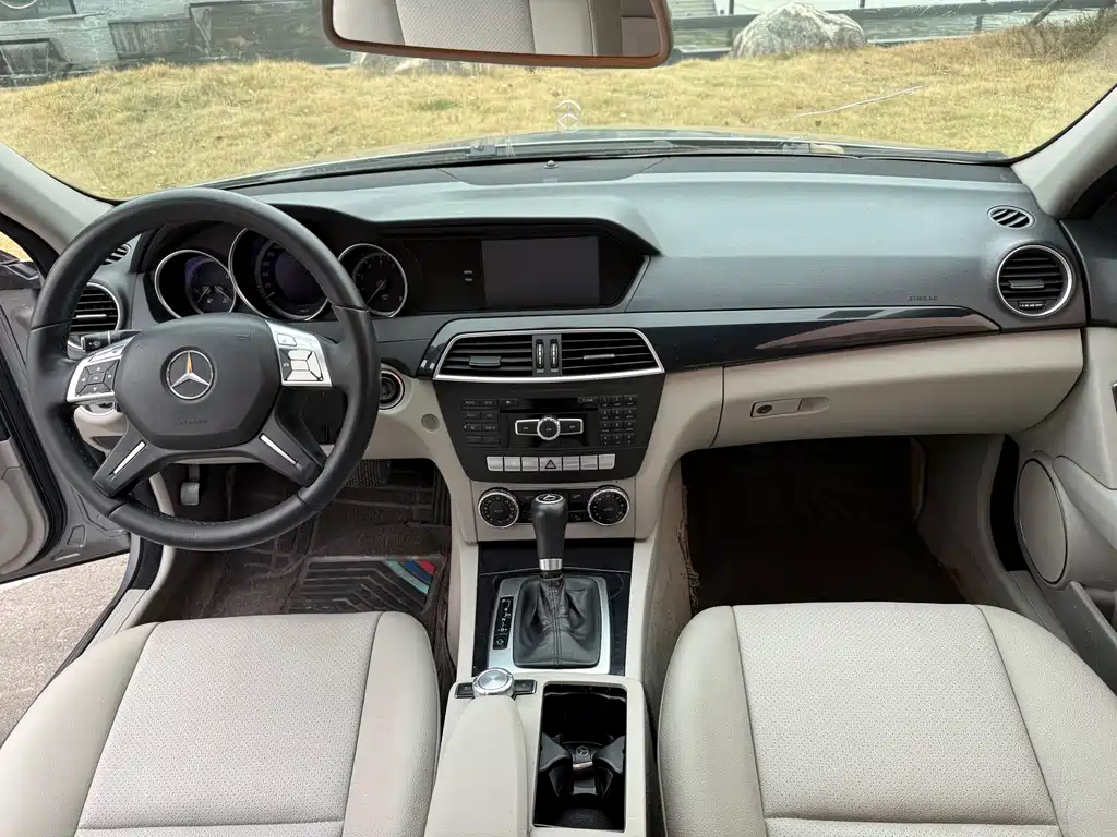 Mercedes-Benz C-Class 2013 — фото 16