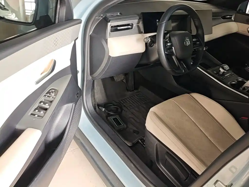 BYD Qin PLUS 2025 — фото 16