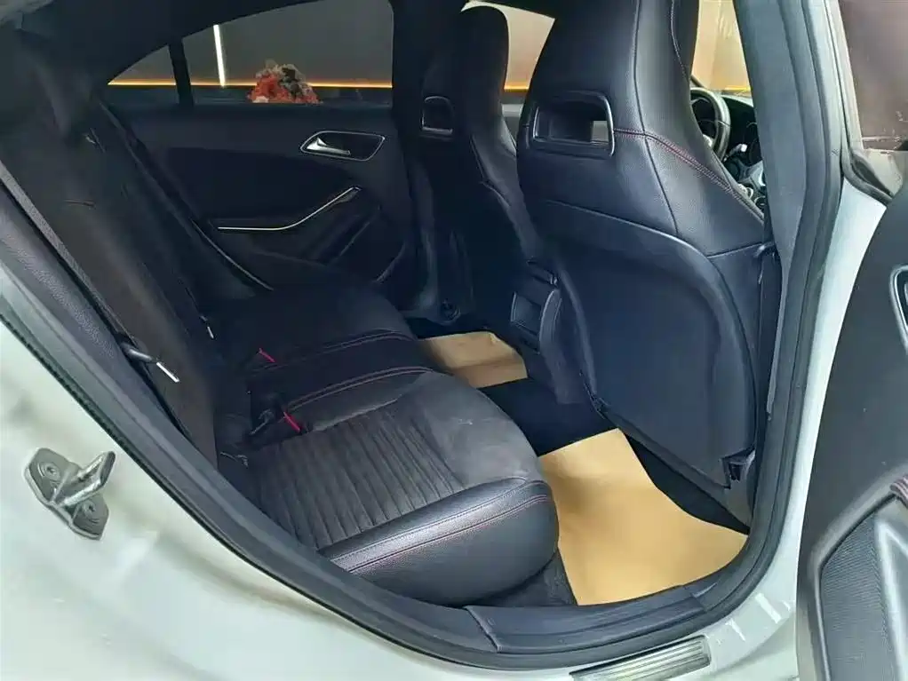 Mercedes-Benz CLA 2017
