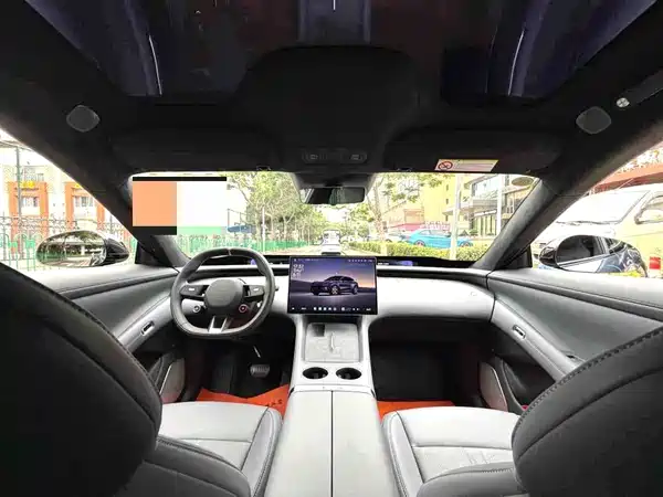 Xiaomi YU7 2025