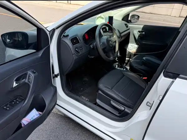 Volkswagen Polo 2013