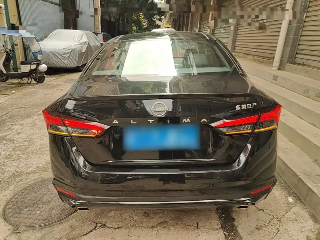 Nissan Teana 2023