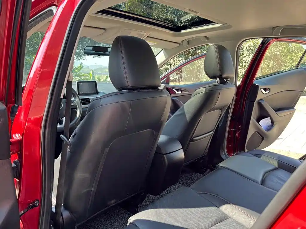 Mazda 3 Angkesela 2014