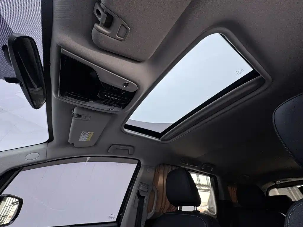 GAC Motor Trumpchi M8 2022 — фото 19