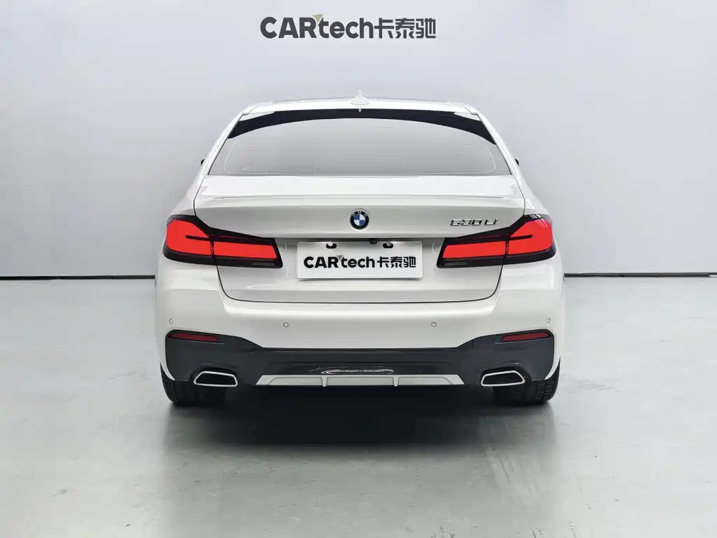BMW 5 Series 2023 — фото 14