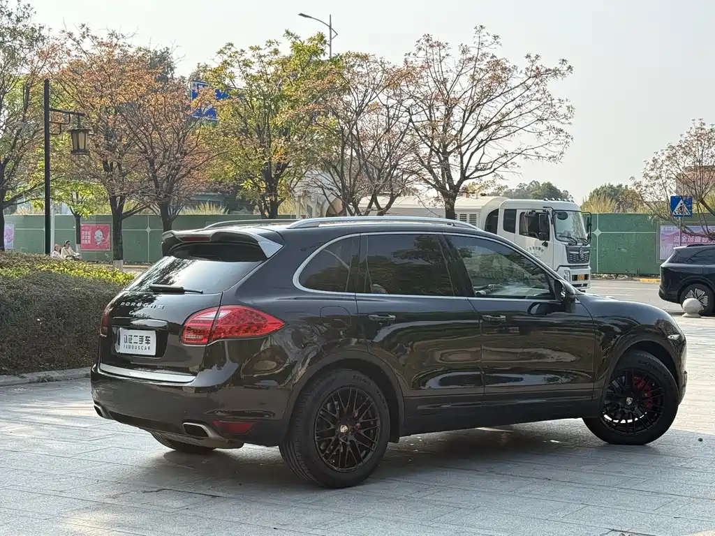 Porsche Cayenne 2014 — фото 20