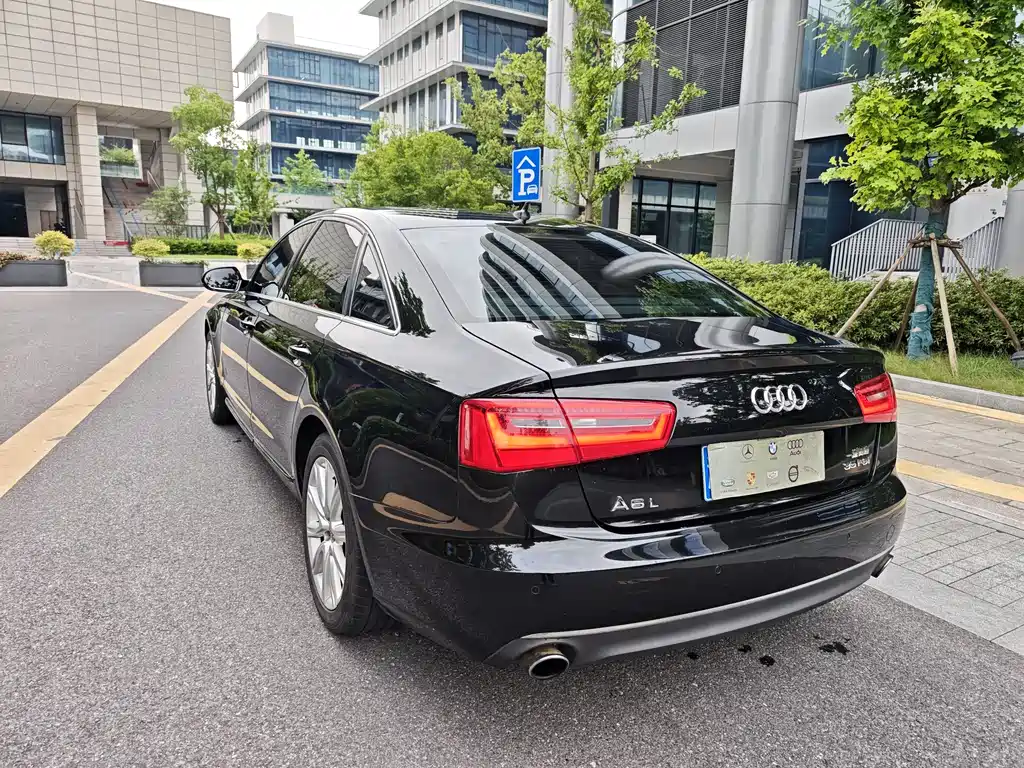 Audi A6L 2014 — фото 4