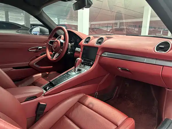 Porsche 718 2017