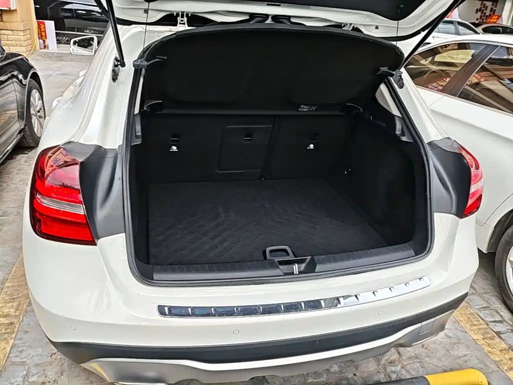 Mercedes-Benz GLA 2017 — фото 19