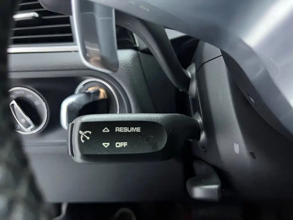 Porsche Macan 2017 — фото 10