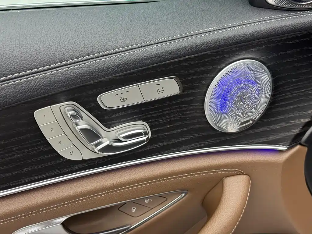 Mercedes-Benz E-Class 2020 — фото 8