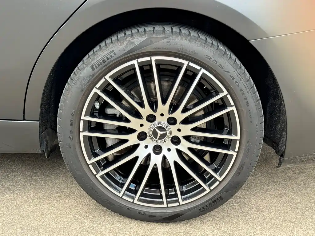Mercedes-Benz C-Class 2023 — фото 14