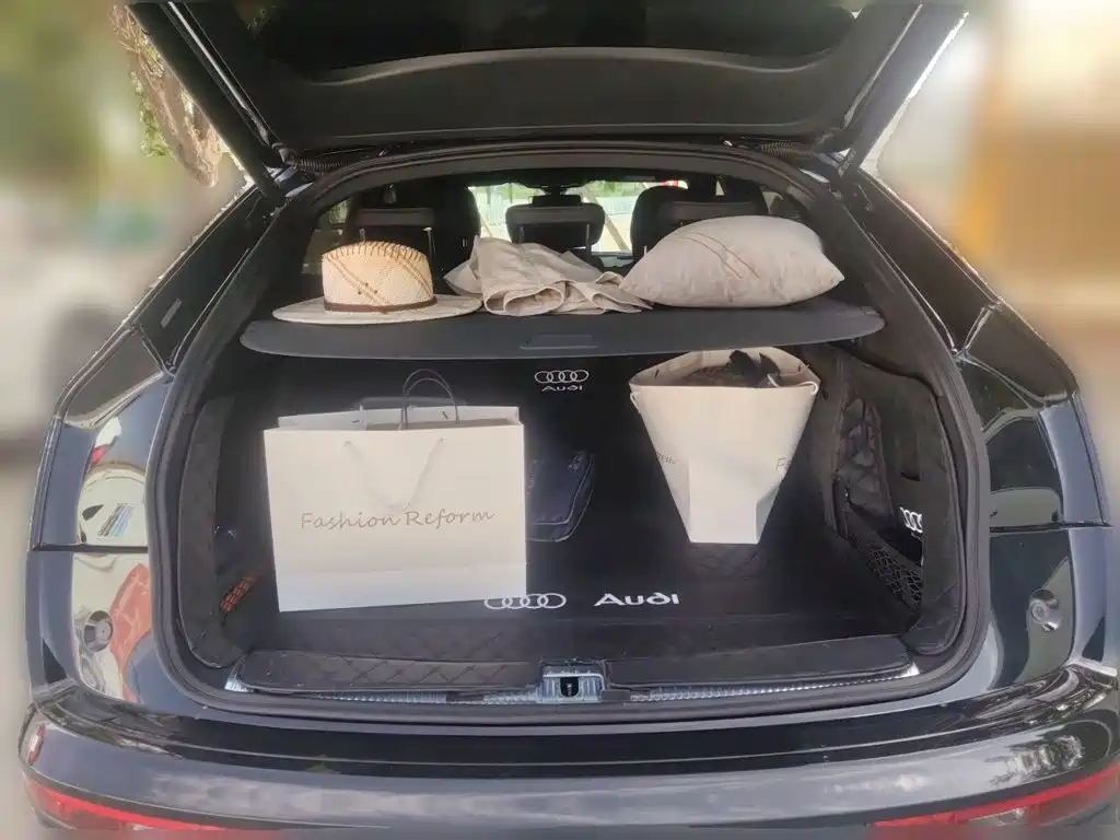 Audi Q5L Sportback 2022 — фото 10