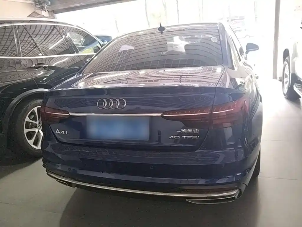 Audi A4L 2020 — фото 6