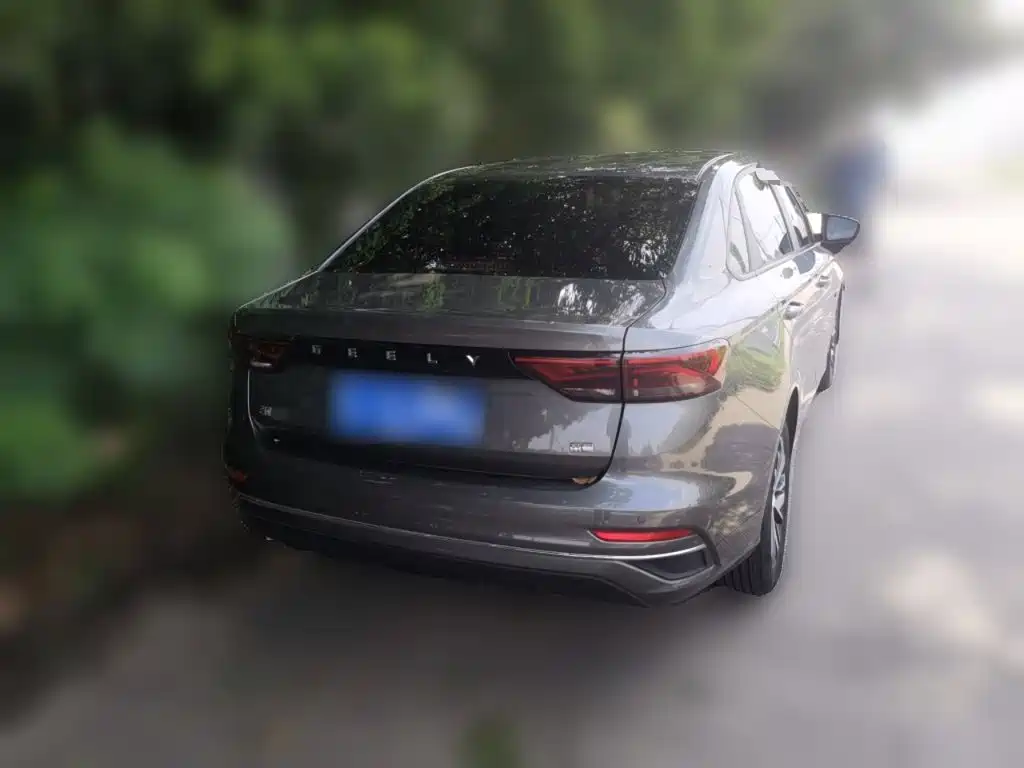Geely Emgrand 2023 — фото 13