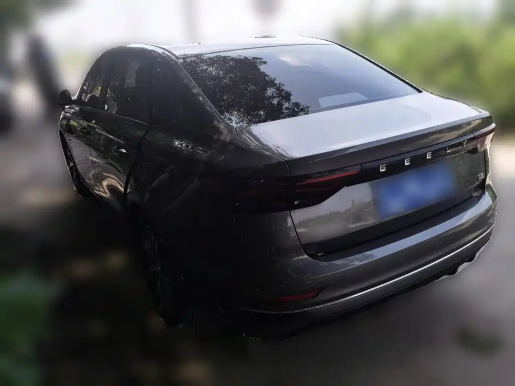Geely Emgrand 2023 — фото 10