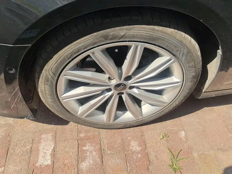 Audi A6L 2023
