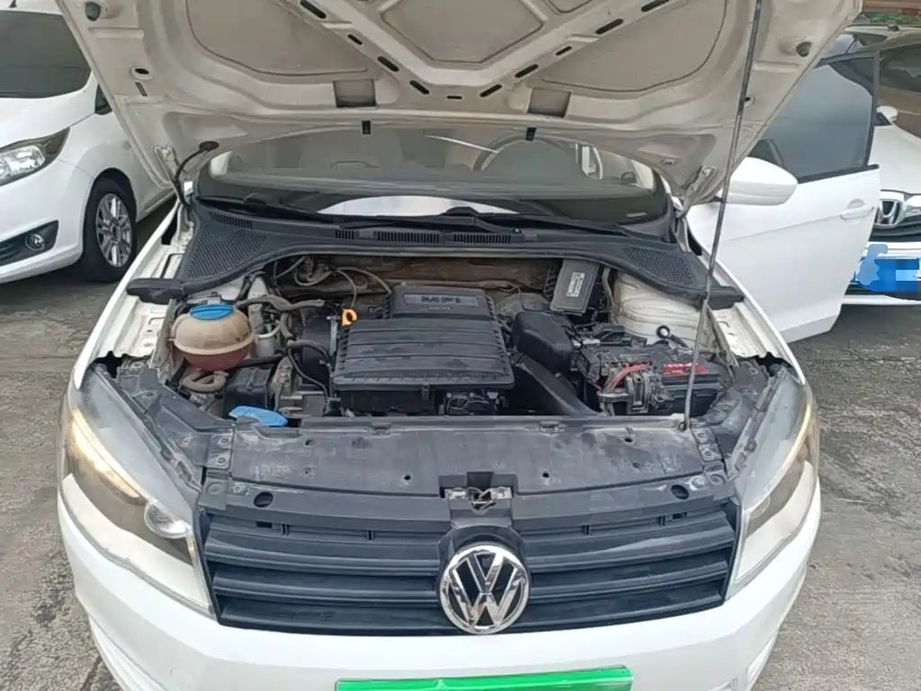 Volkswagen Jetta 2015 — фото 20