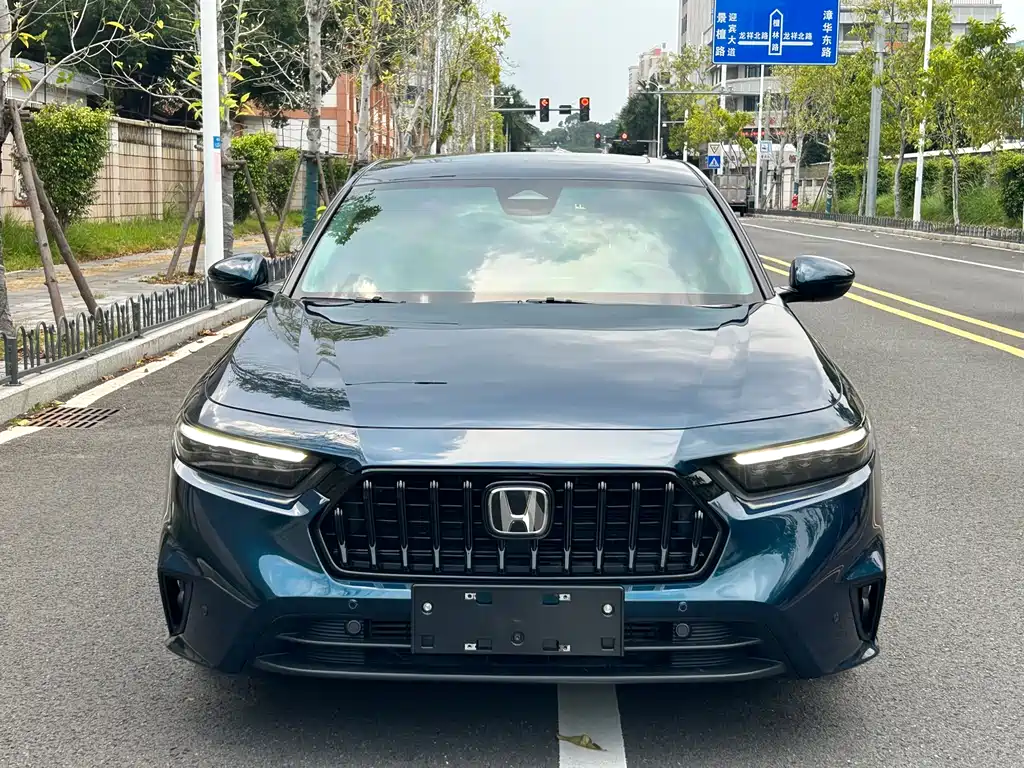 Honda Inspire 2023 — фото 2