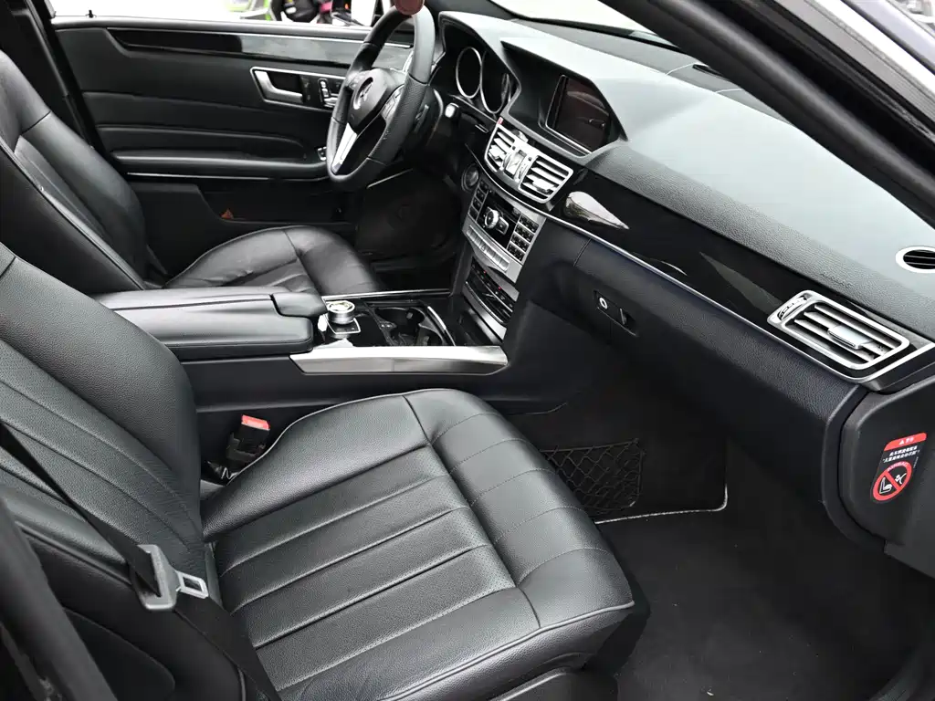 Mercedes-Benz E-Class 2014 — фото 12