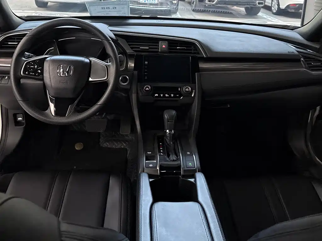 Honda Civic 2022 — фото 11