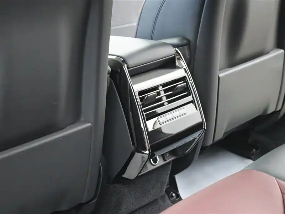 Land Rover Sport 2024 — фото 19