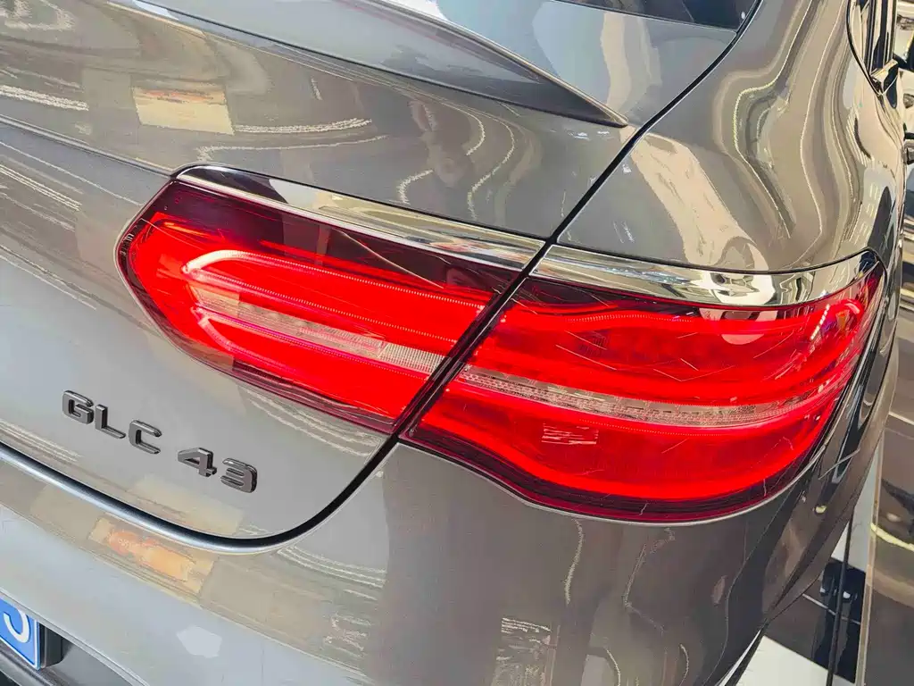 Mercedes-Benz GLC Coupe AMG 2018 — фото 21