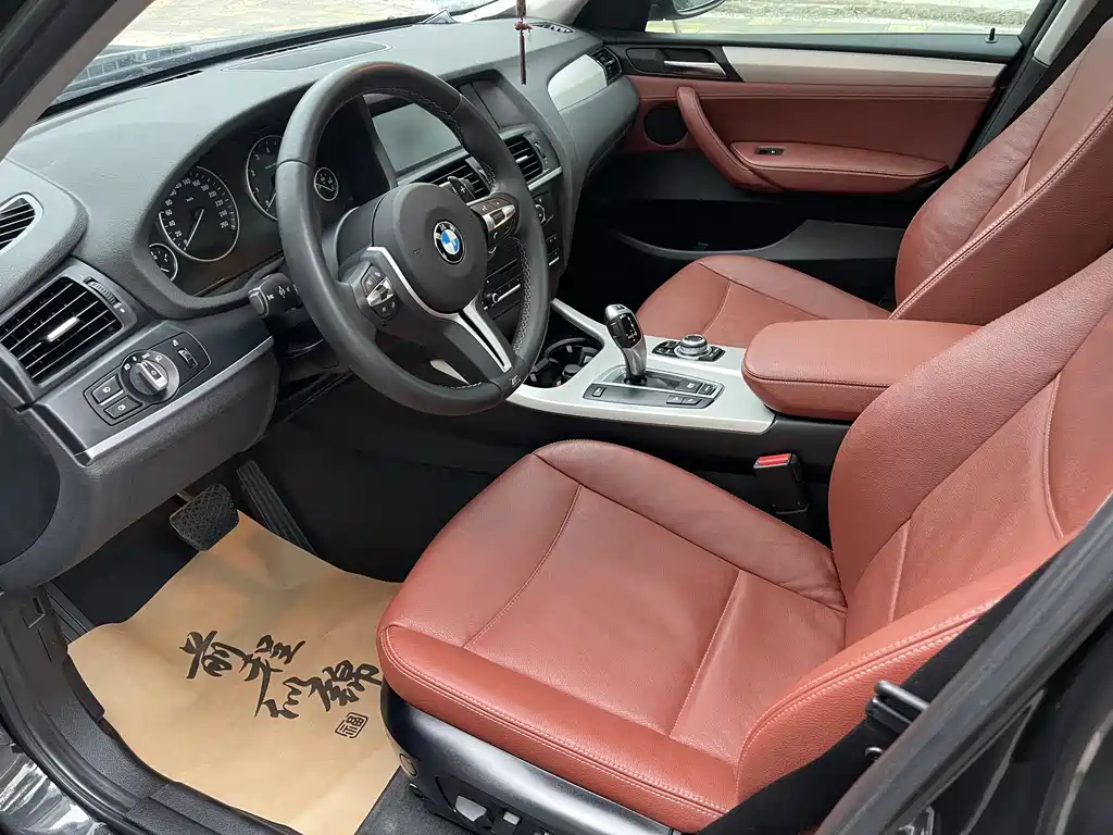 BMW X3 2012 — фото 10